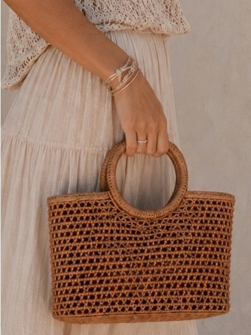 NWT Handcrafted Indonesian Rattan Tote Bag Resort Coastal Boho Bali Basket - Picture 8 of 8